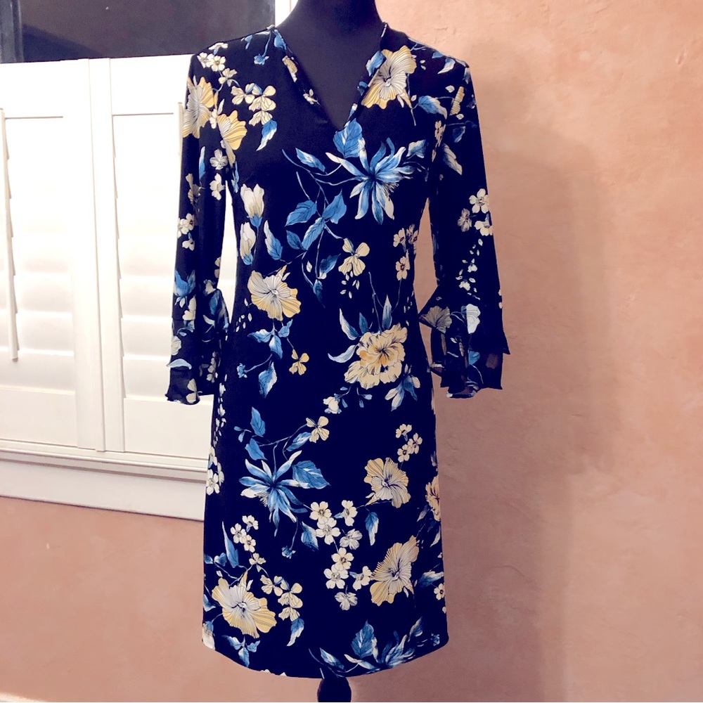 ROZ & ALI Shift Dress - Simple, Pretty, Versatile!🌻